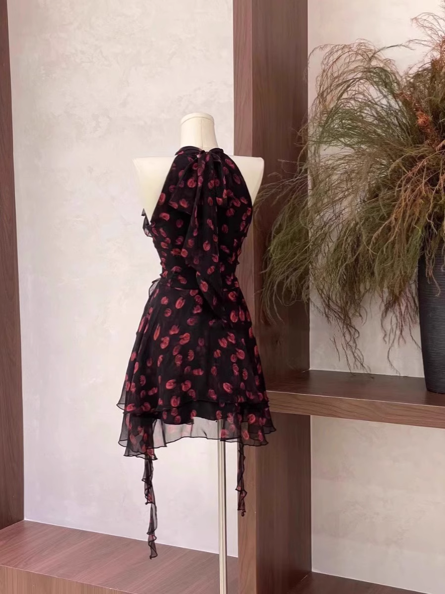 Sexy A Line Halter Ruffled Chiffon Black Flora Women's Holiday Dresses