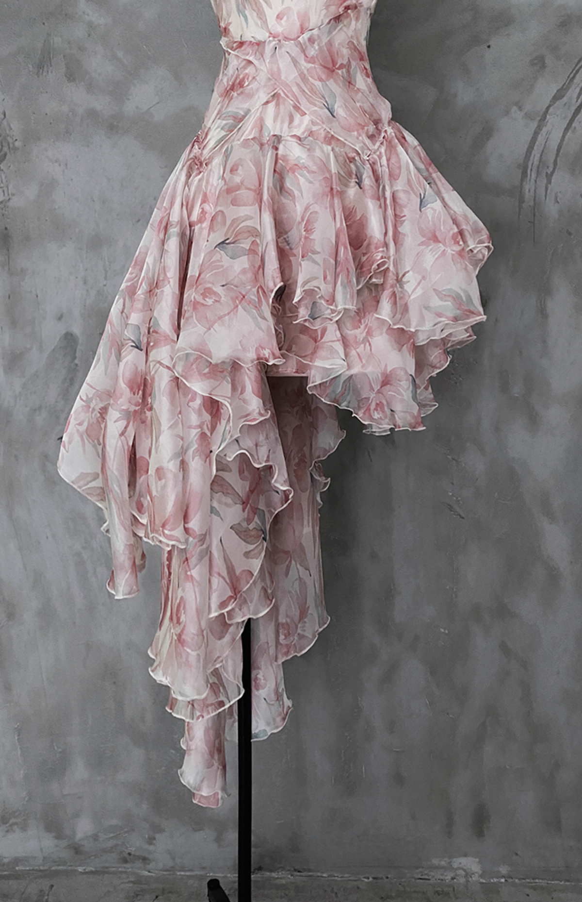 Pretty High Low Spaghetti Straps Pink Organza Prom Dresses Long Birthday Dress For Women - View 4 | VelvetHem