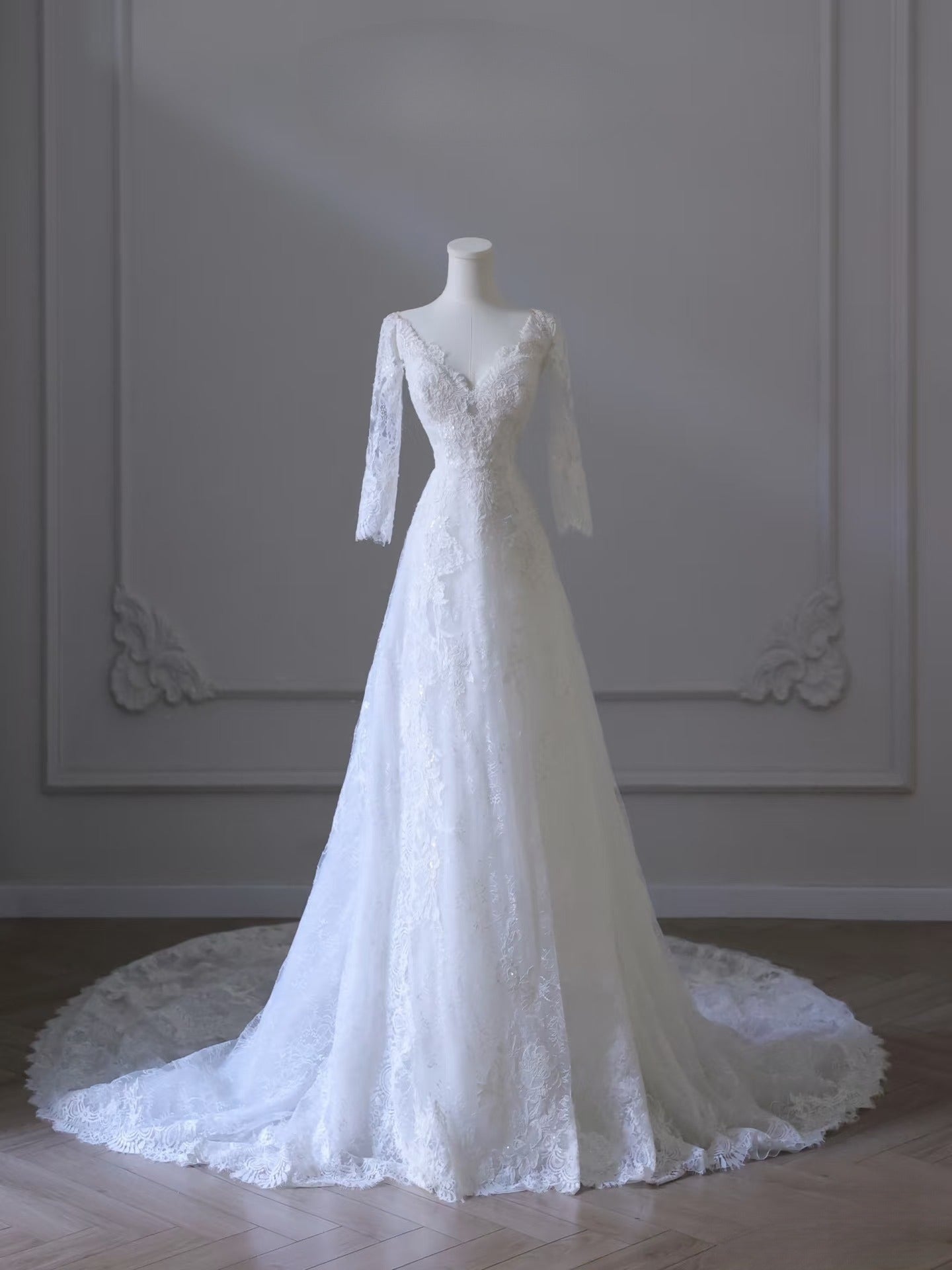 Timeless A line V Neckline Tulle White Lace Long Wedding Dress Bridal Dresses