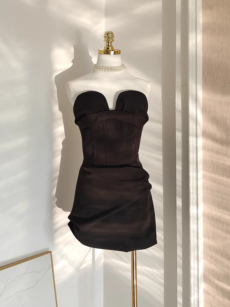 Sexy A Line Sweetheart Ruffles Satin Black Vacation Dresses Short Birthday Outfits - VelvetHem