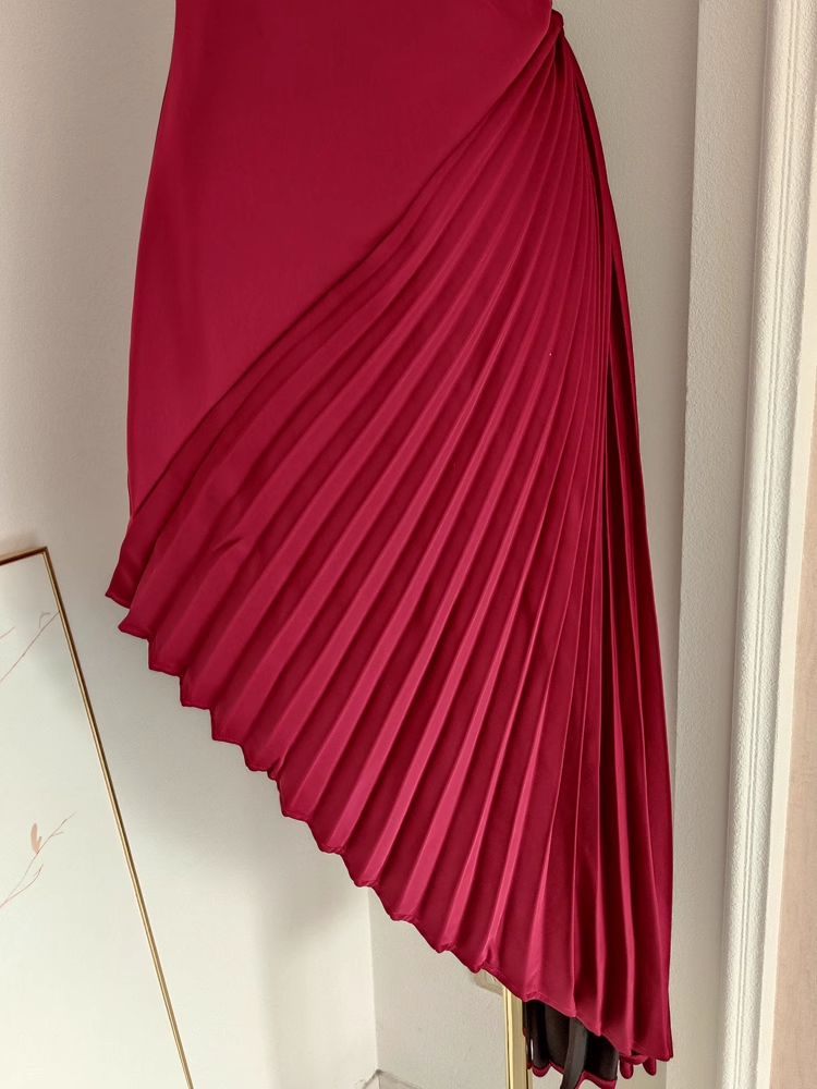 Sexy Sheath Scoop Neckline Burgundy Satin Dinner Party Dresses Birthday Outfits - View 3 | VelvetHem