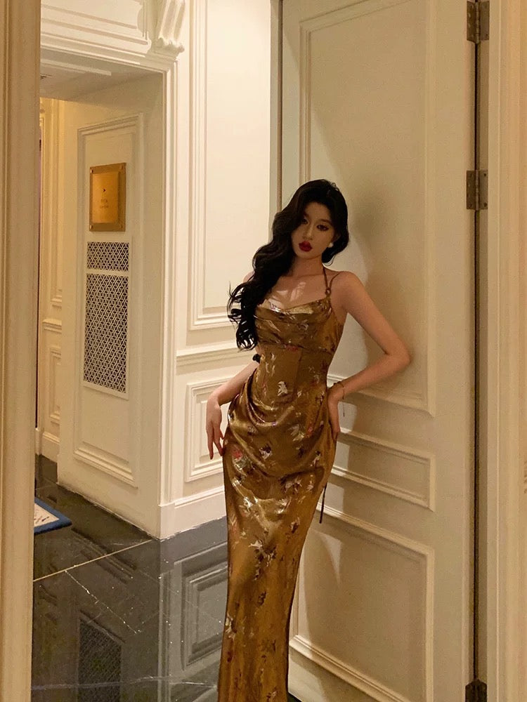 Sexy Sheath Halter Sleeveless Gold Floral Satin Prom Dresses Birthday Outfits - View 3 | VelvetHem