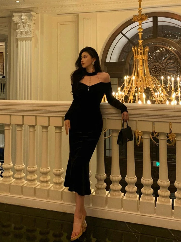 Elegant Mermaid High Neckline Black Velvet Prom Dresses Birthday Outfits Evening Gown - View 2 | VelvetHem