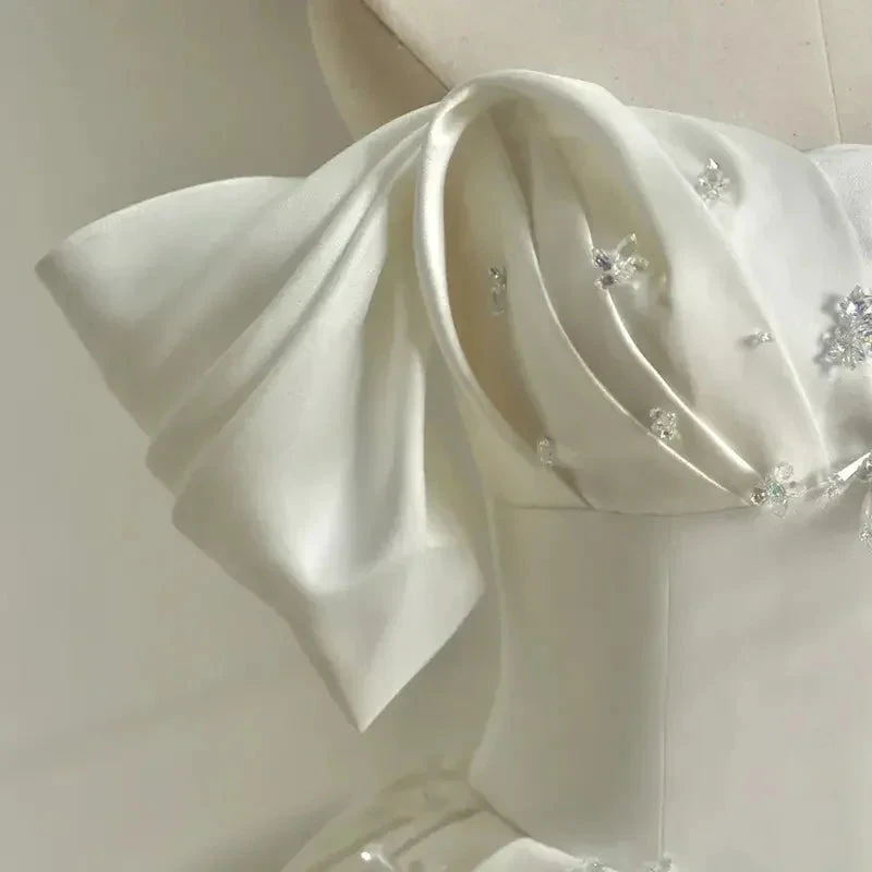 Heavy Industry Luxury Satin Tail Wedding Dress (ZD13706)
