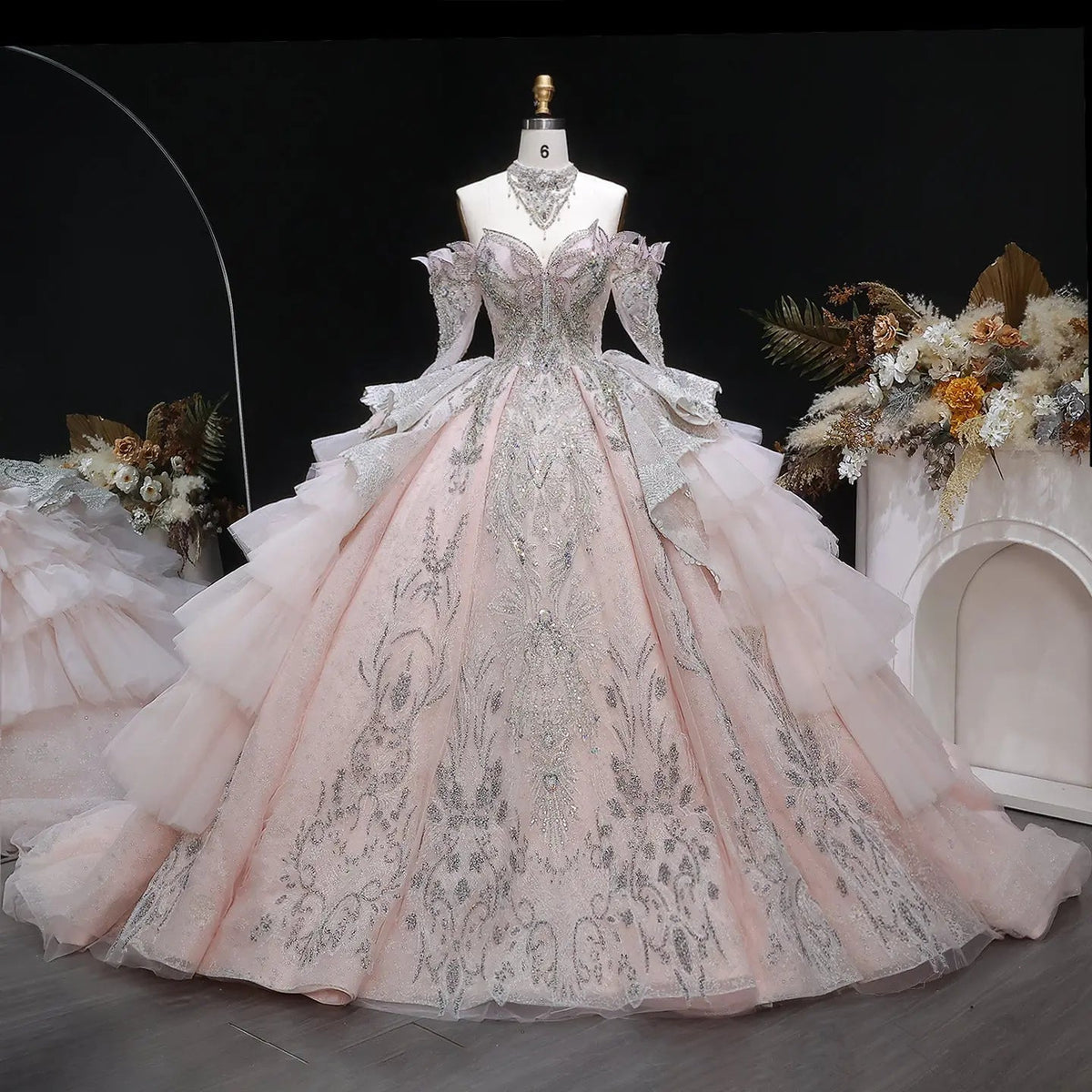 Luxury Embroidery Puff Sleeve Ball Gown Wedding Dress ZP156