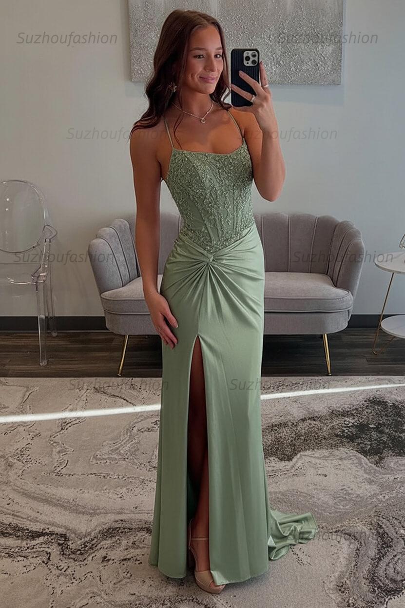 Red Prom Dress Spaghetti Straps Ruhed Long Lace Formal Dress With Appliques
