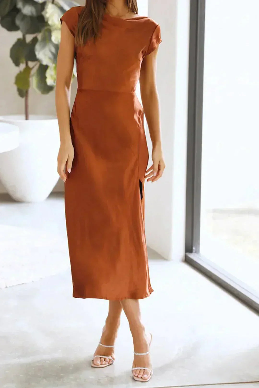 Amalia Boutique Dress Chic Silhouette Collection