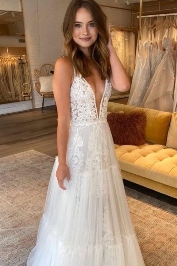 Sexy A-line Spaghetti Straps Beach Wedding Dress Tulle V-neck Pleated Bridal Gowns On Sale