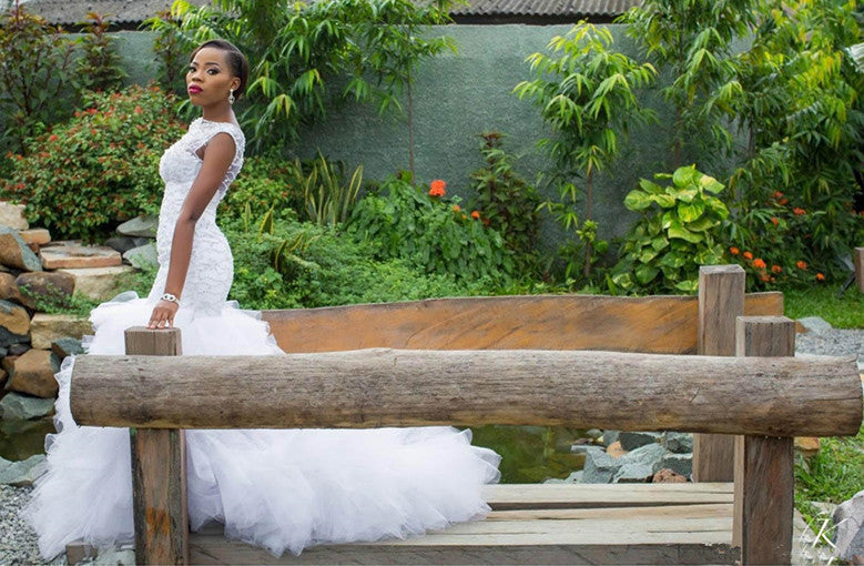 Sexy Mermaid Tiered Long Wedding Dresses Crystal Sleeveless  Bridal Gowns