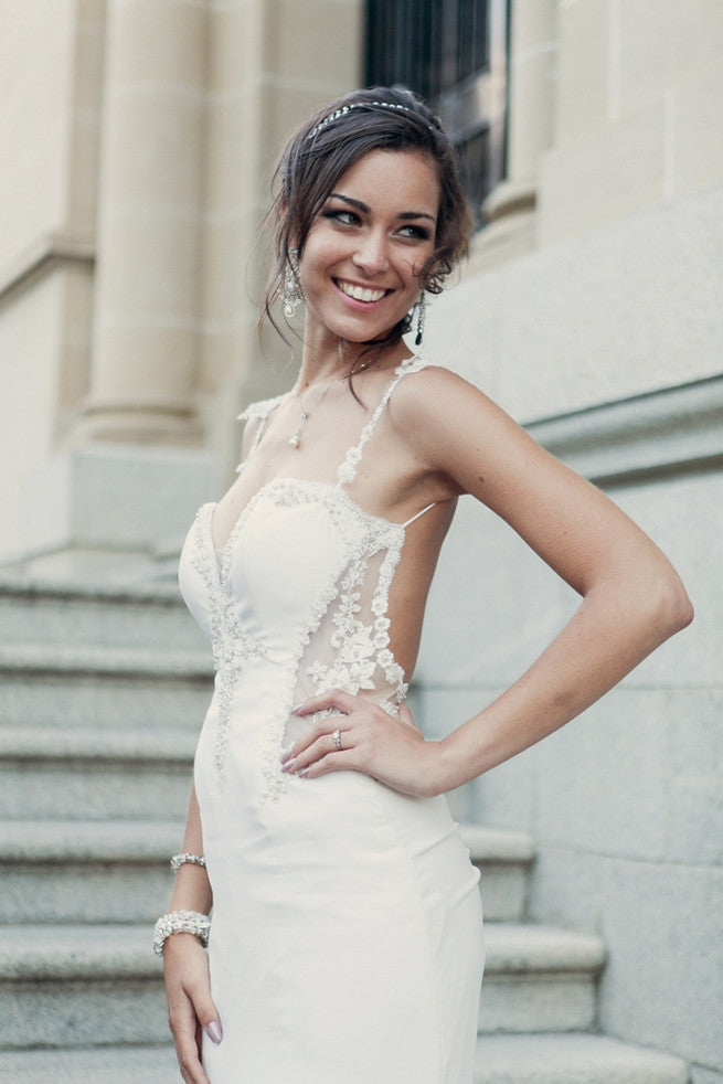 Sexy  Summer Bridal Gowns Spaghetti Straps Lace Beading Open Back New Wedding Dresses