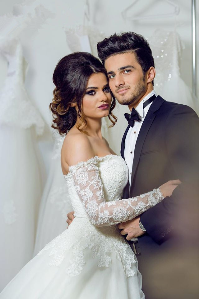 Sexy White Lace Long Sleeve Wedding Dress  Ball Gown Bridal Dress