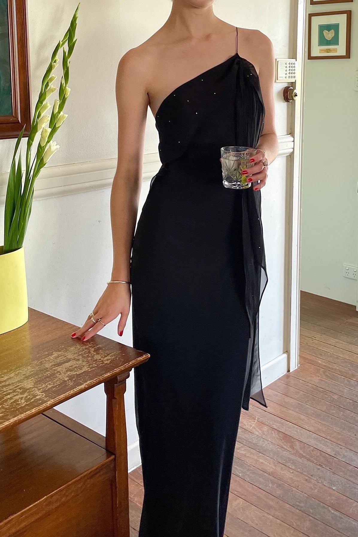 Sheath One Shoulder Black Floor Length Party Dress With Ruffles Formal Evening Gown
