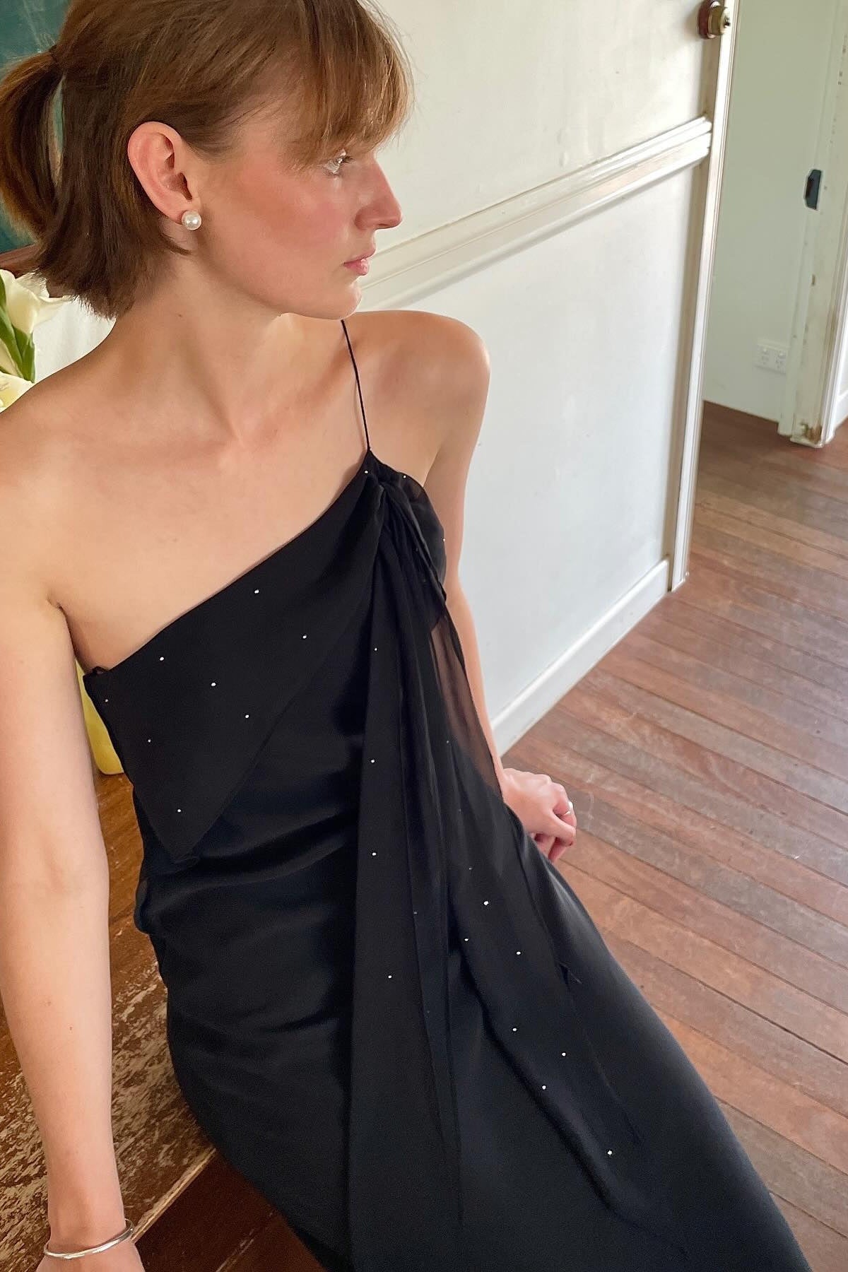 Sheath One Shoulder Black Floor Length Party Dress With Ruffles Formal Evening Gown