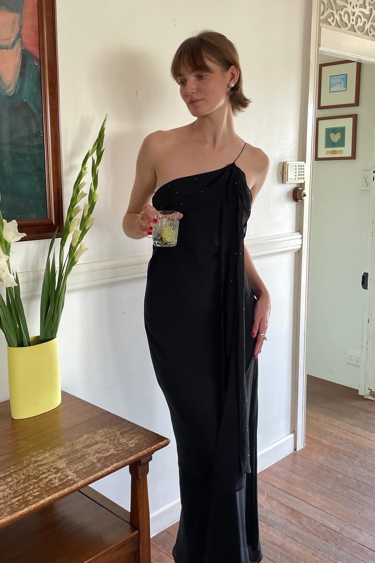 Sheath One Shoulder Black Floor Length Party Dress With Ruffles Formal Evening Gown