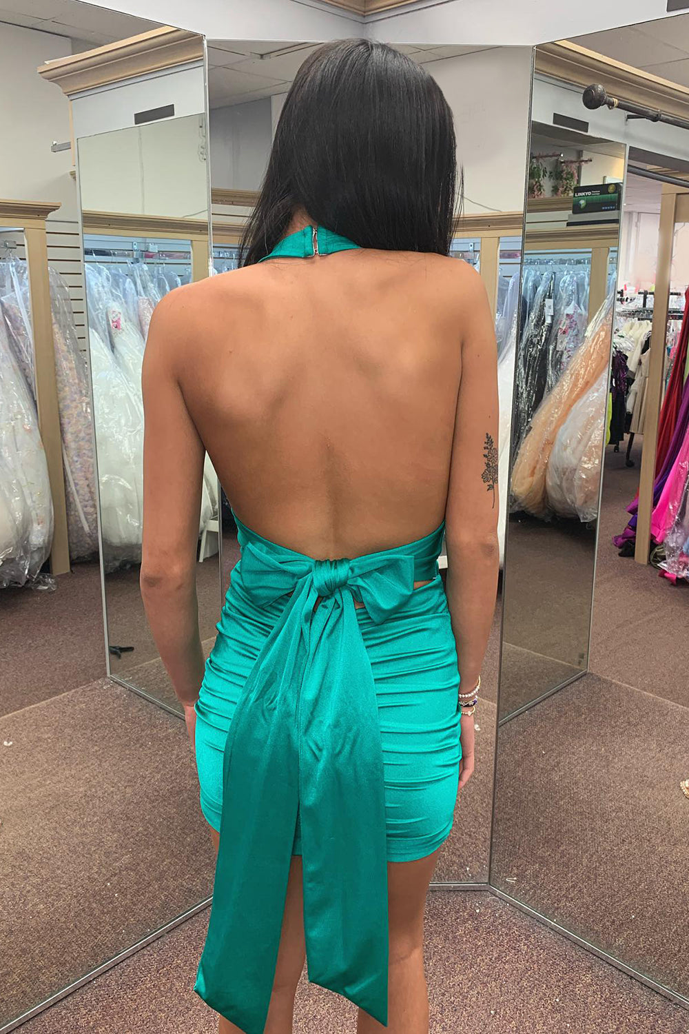 Simple Black Homecoming Dresses Halter Backless Tight Short Satin Prom Dress