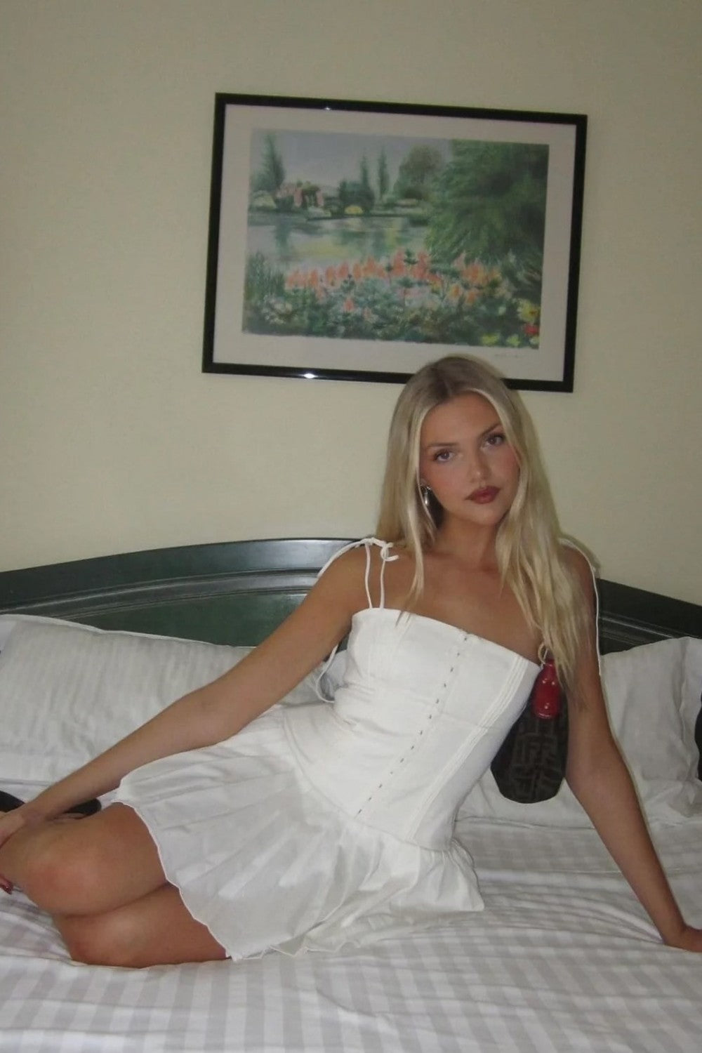 Simple White Spaghetti Straps A-Line Homecoming Dress with Structured Bodice