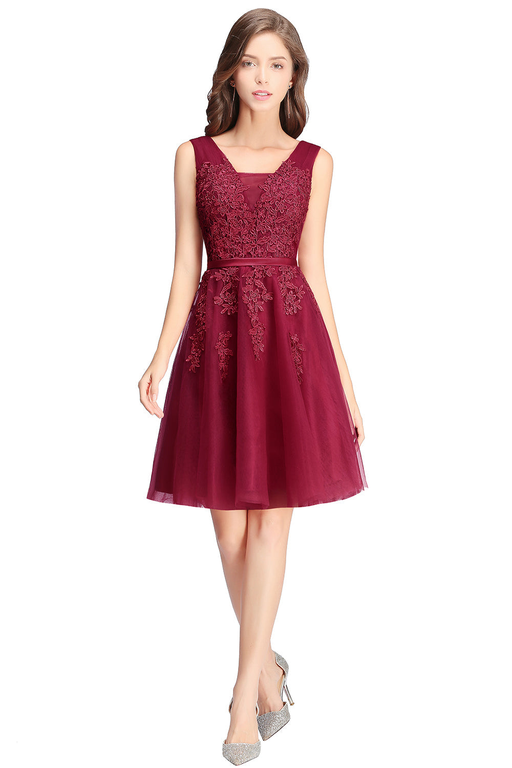 Sleeveless Appliques Tulle Lace V-Neck Knee Length Dress