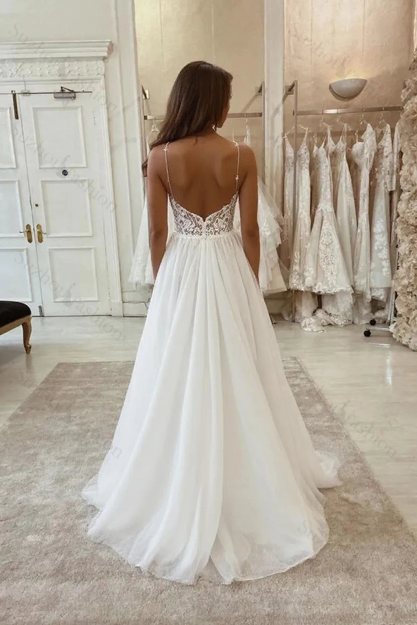 Spaghetti Straps Beach Wedding Dress A Line Tulle Beach Bridal Dress with Lace Appliques