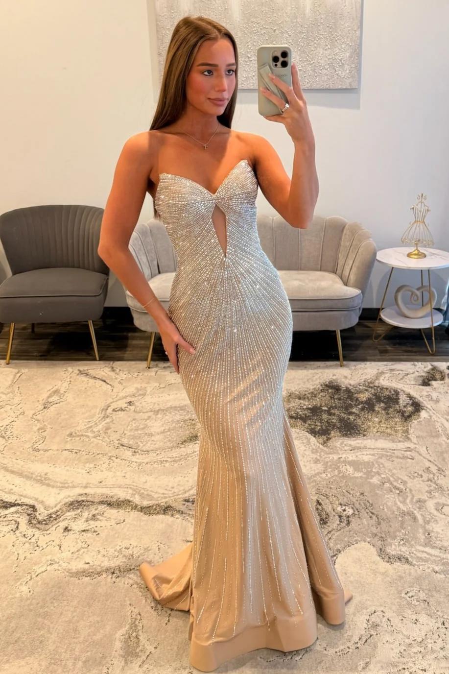 Luxurious Mermaid Sweetheart Champagne Long Prom Dress with Beading - View 4 | VelvetHem