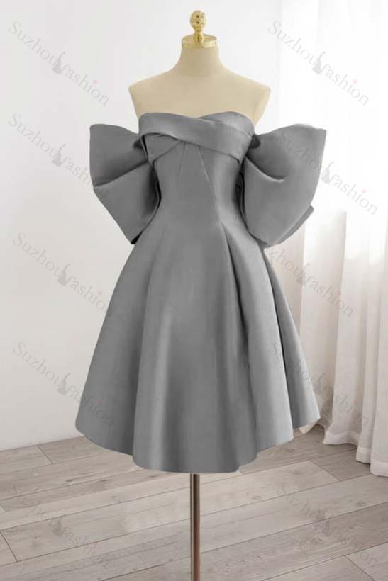 Strapless Sleeveless Short Homecoming Dress With Bowknot Pleated