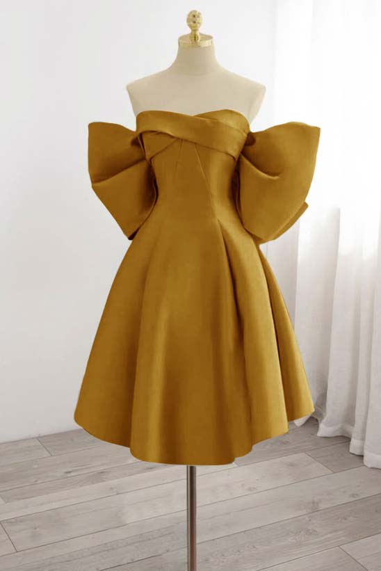 Strapless Sleeveless Short Homecoming Dress With Bowknot Pleated