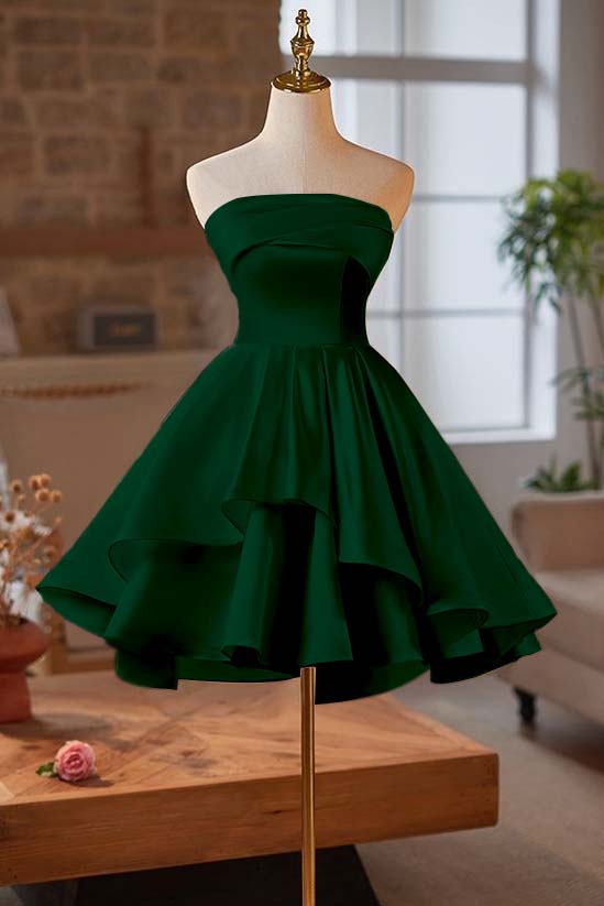 Strapless Sleeveless Short Homecoming Dress With Ruffles Pleated