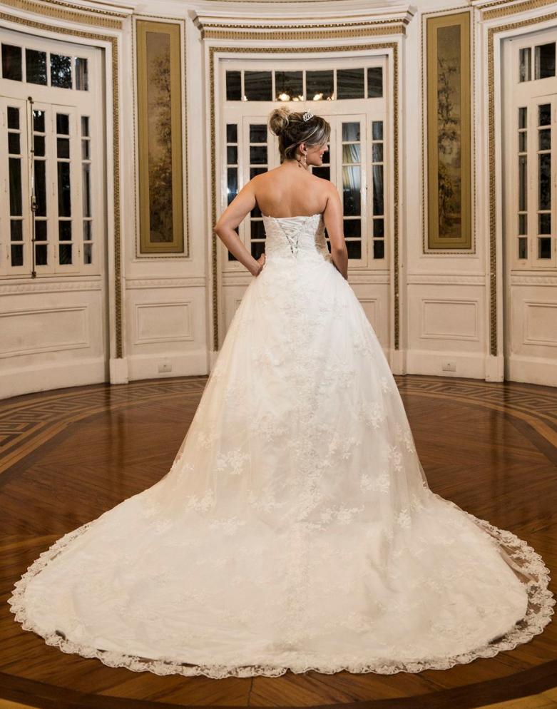 Strapless Sweetheart Lace Long Train Wedding Dress  Bride Dresses