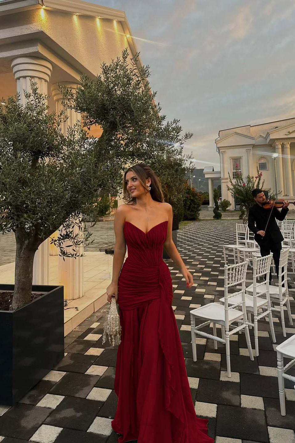 Strapless V Neck Sleeveless Long Evening Formal Dress With Pleated Ruffle