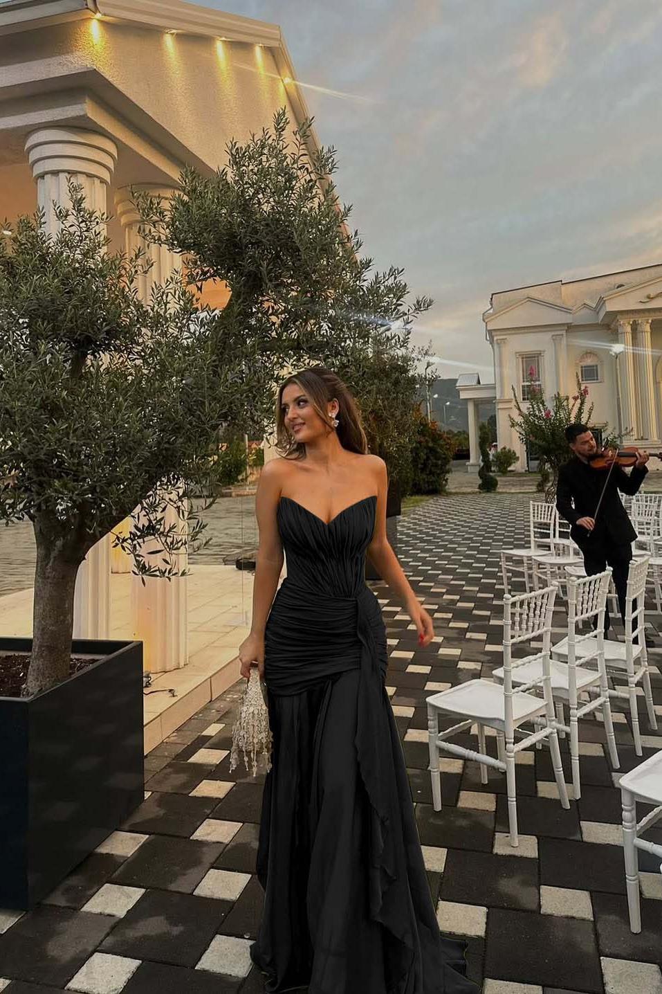 Strapless V Neck Sleeveless Long Evening Formal Dress With Pleated Ruffle
