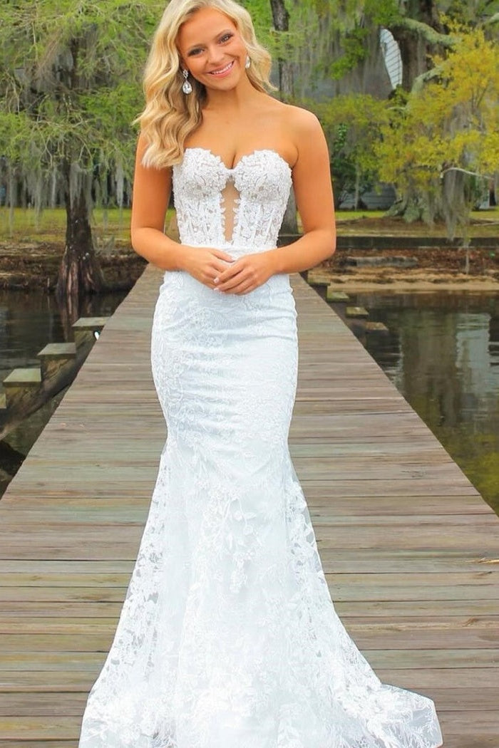 Stunning Black Sweetheart Backless Mermaid Long Prom Dress with Appliques