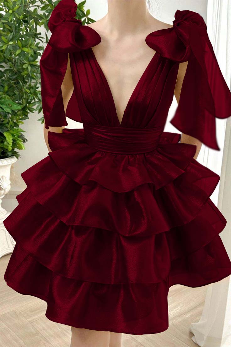 Straps V Neck Sleeveless Short Homecoming Dress With Ruffles