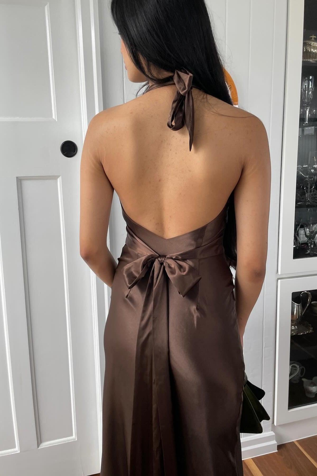 Suzhoufashion Stylish Sheath V Neck Green Long Party Dress With Open Back Bowknot Formal Evening Gown