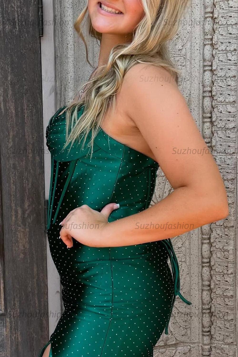 Suzhoufashion Beaded Dark Green Corset Bodycon Halter Short Homecoming Dress