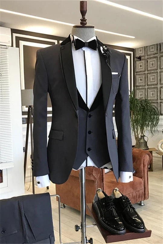 Suzhoufashion Black Three Pieces Best Fitted Prom Suits For Men