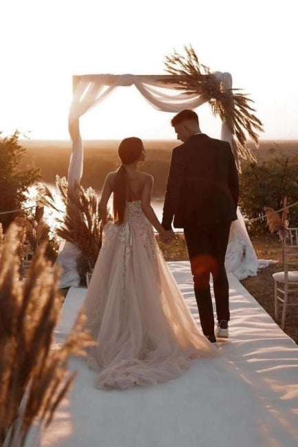 Suzhoufashion Boho Champagne Tulle Beach Wedding Dresses With Slit A-Line Lace Sleeveless