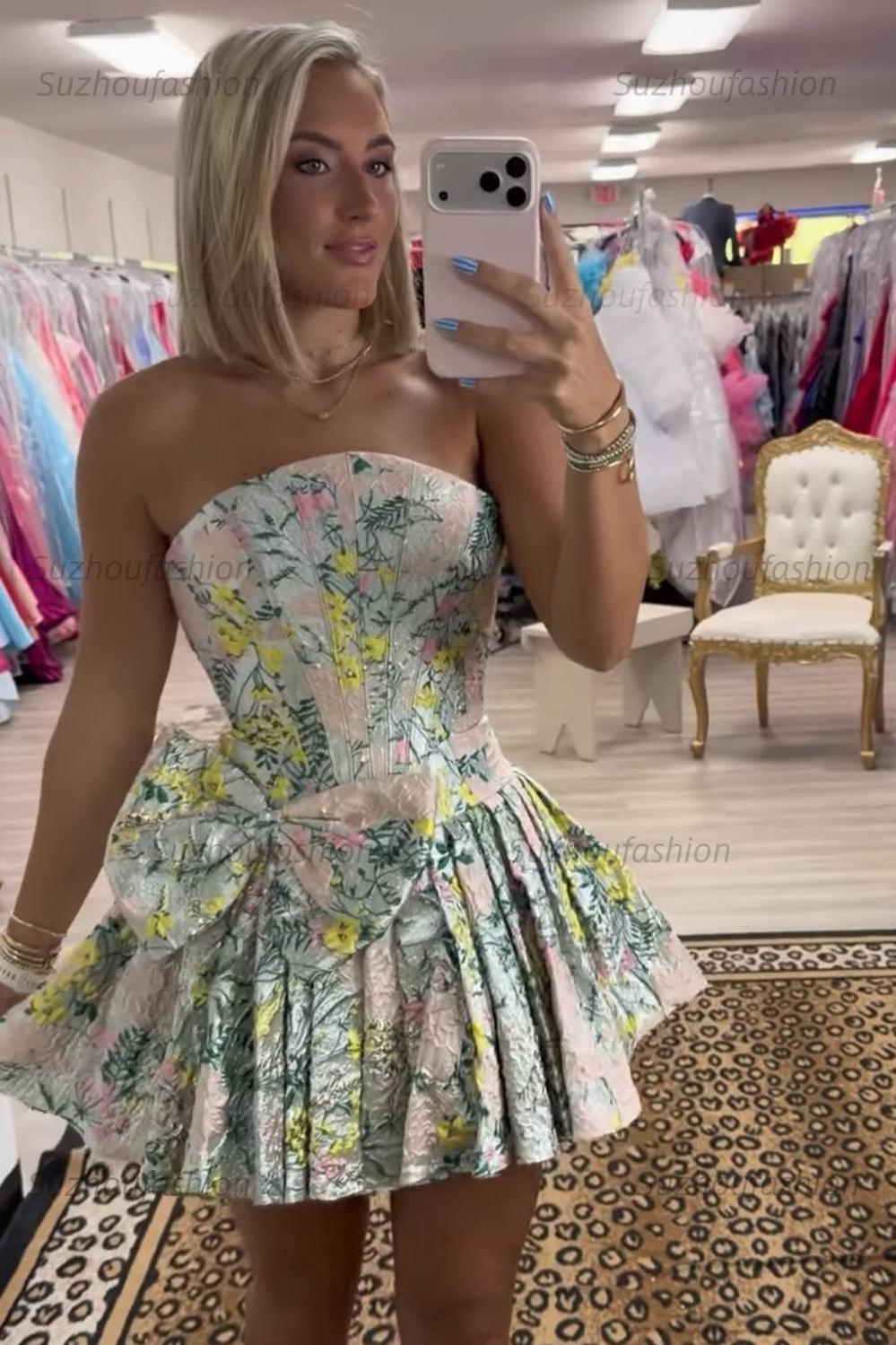 Suzhoufashion Floral Light Green Corset Strapless Short Homecoming Dress with Bow