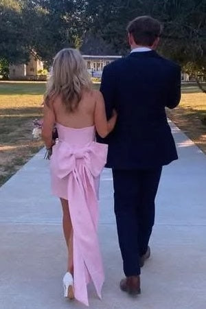 Sweet Sheath Strapless Pink Short Homecoming Dress with Bowknot