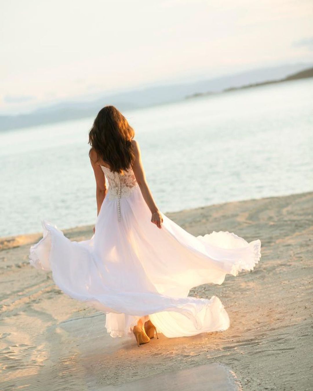 Sweetheart Chiffon Appliques Beach Beach Wedding Dress