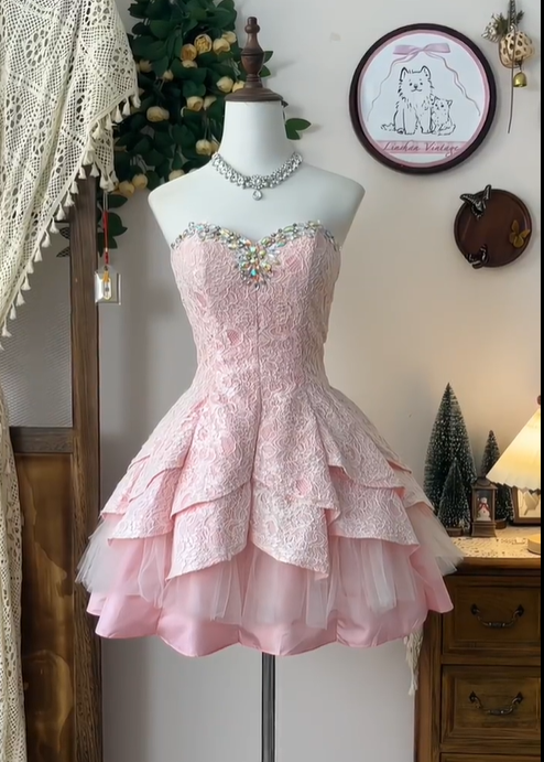 Gorgeous Pink Sweetheart Neck Lace A Line Homecoming Dress Formal Short Birthday Party Dress
