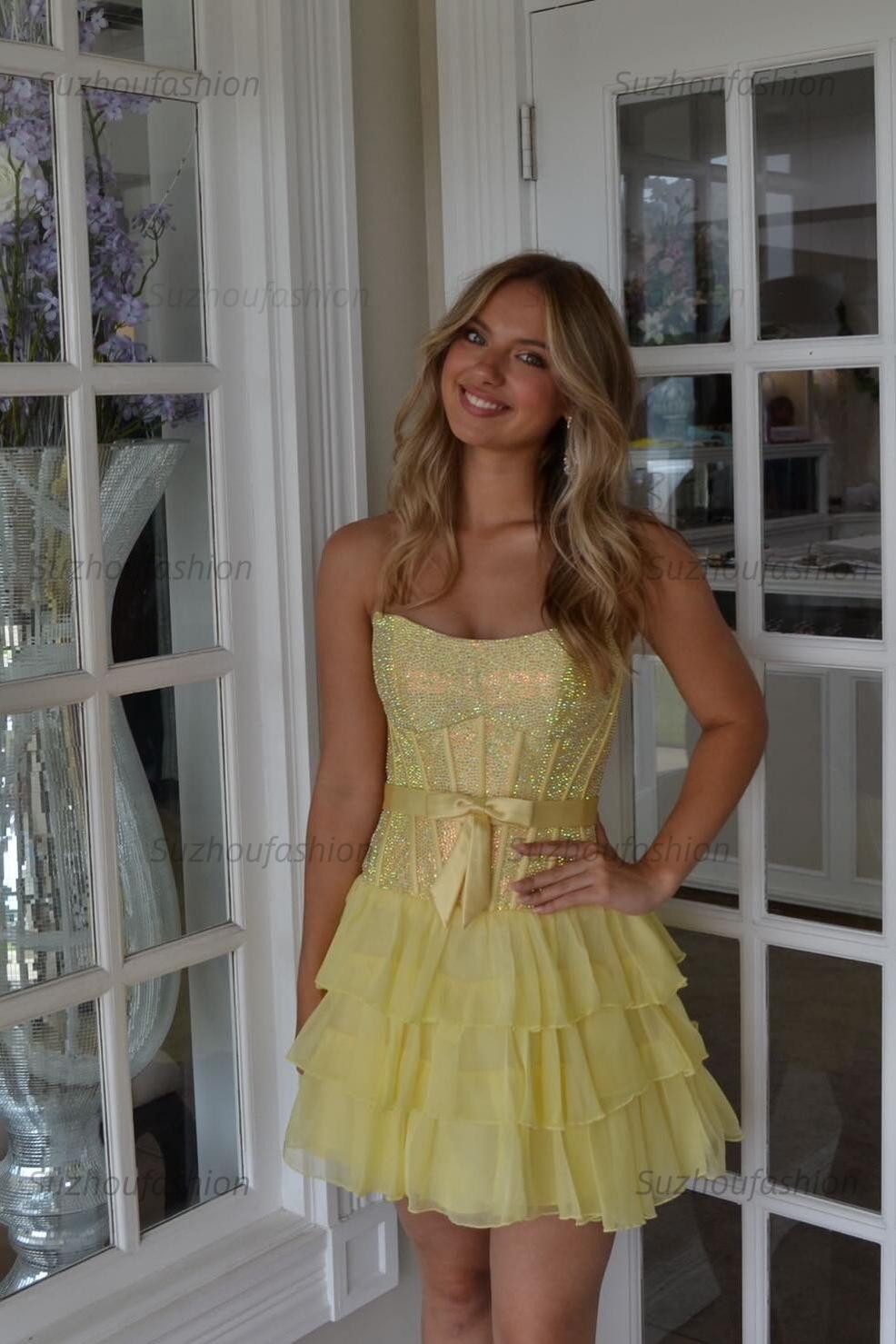 Tiered Strapless Corset Homecoming Dress Sleeveless Short Cocktail Dress with Bowknot