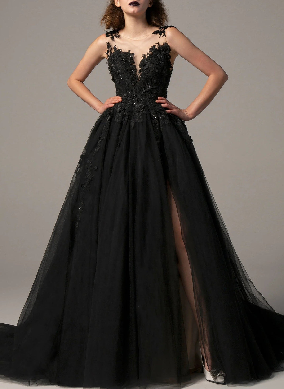 Tulle Wedding Dress 3D Floral Black A Line Bridal Gown with Slit