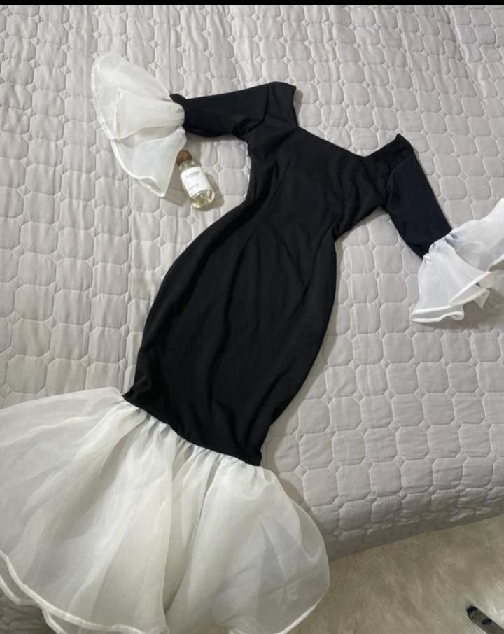 Elegant White And Black Stitching Dress, Midi-length Mermaid Prom Dress - VelvetHem