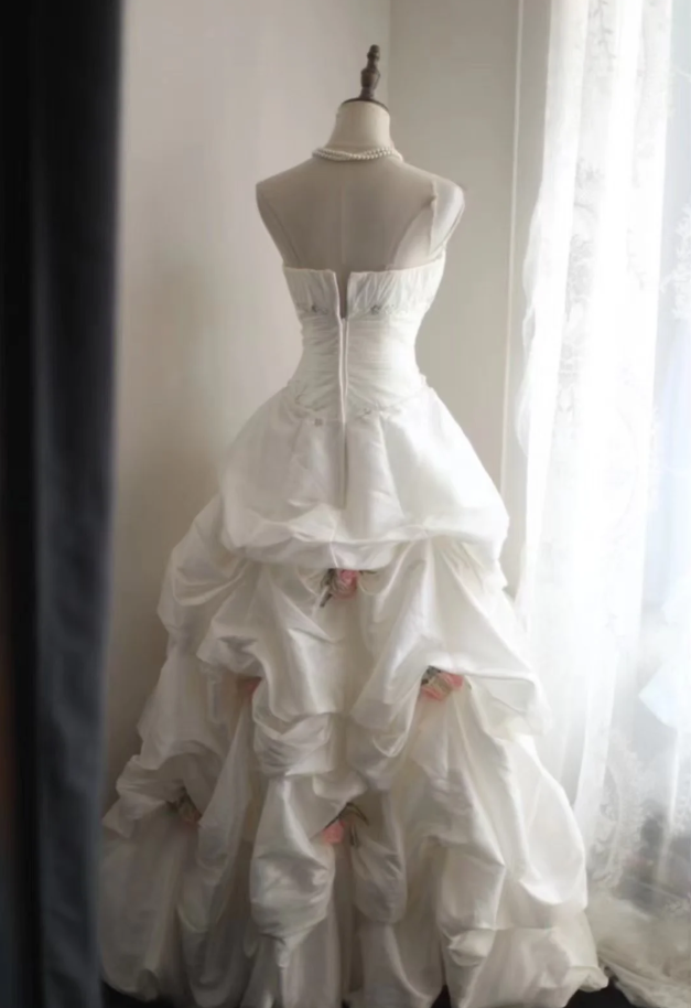 Elegant Strapless Ball Gown White Satin Pleated Floral Long Wedding Dress - View 5 | VelvetHem