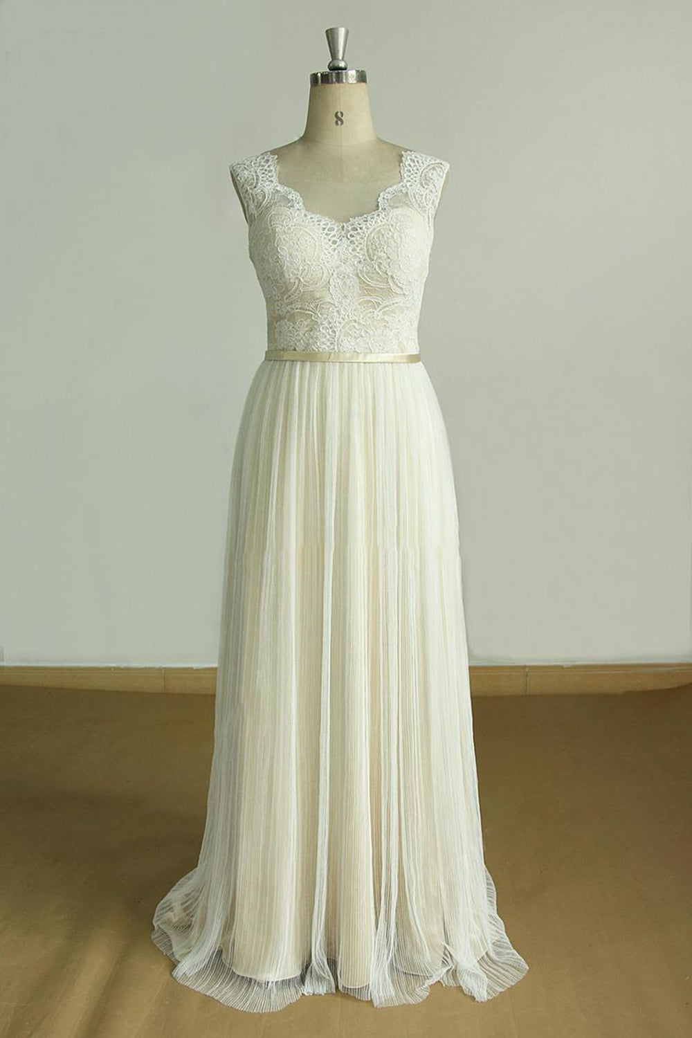 Unique Appliques Straps V-neck Wedding Dress | White Sleeveless Tulle Bridal Gowns