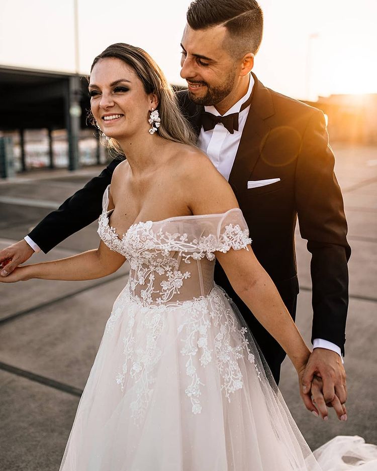 Unique Off-the-shoulder Sleeveless Empire Beach Wedding Dress with Lace