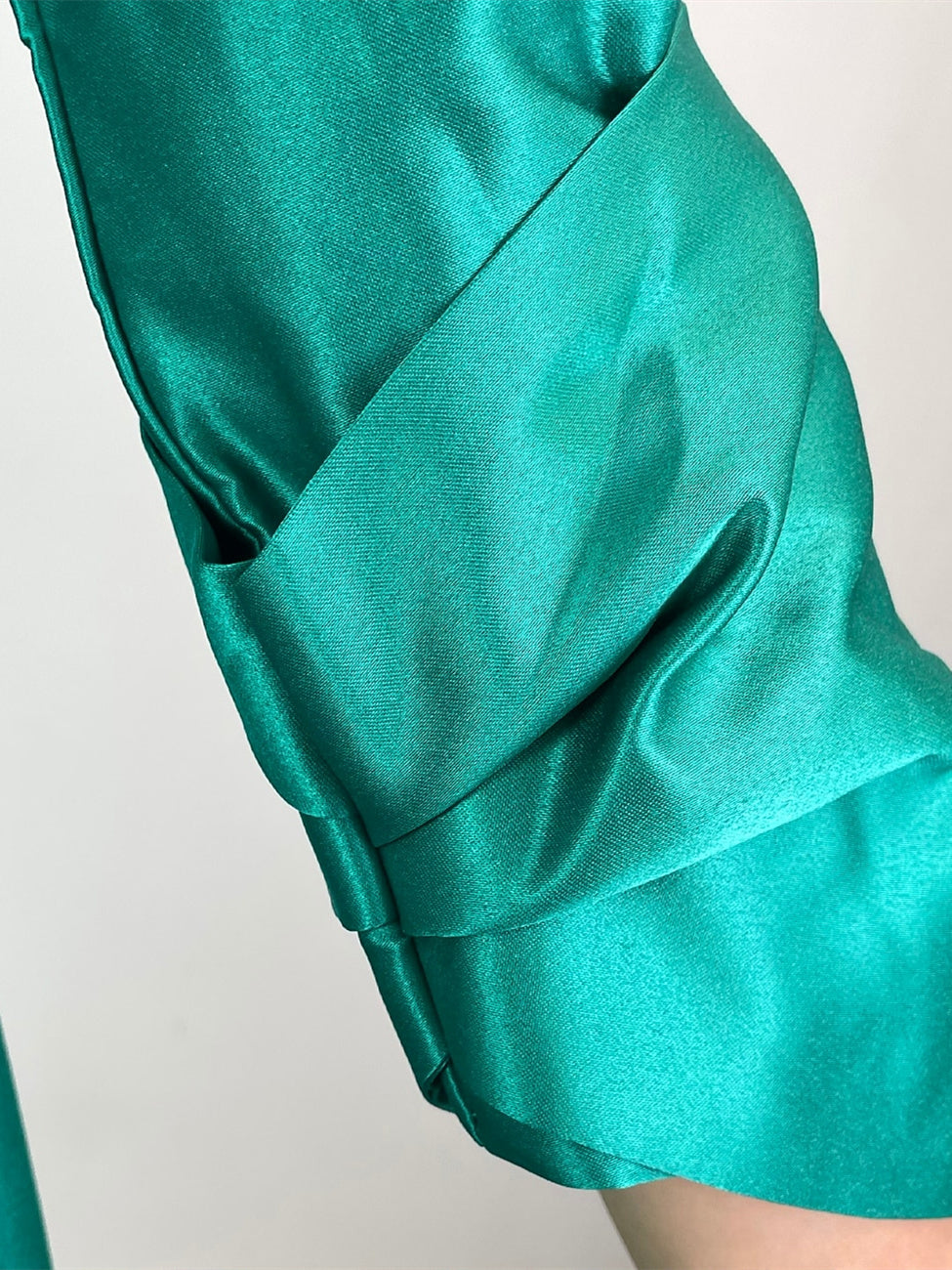V Neck 3/4 Sleeve Knee Length Sheath Mother of the Bride Dress with Sash