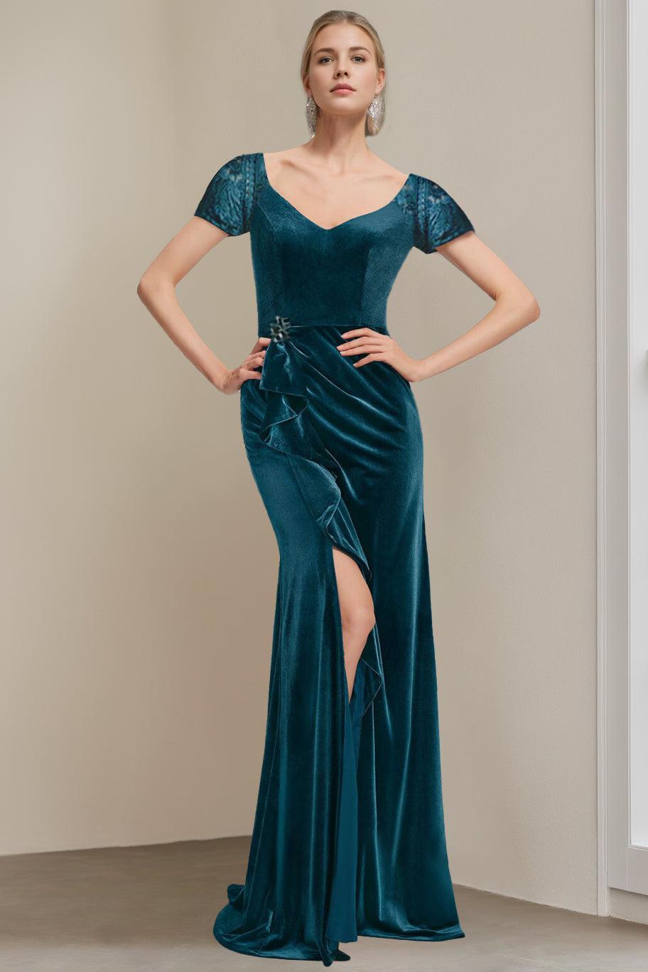V Neck Short Sleeved Velvet Mother of the Bride Gown with Ruffles and Appliques in Trumpet Mermaid Style