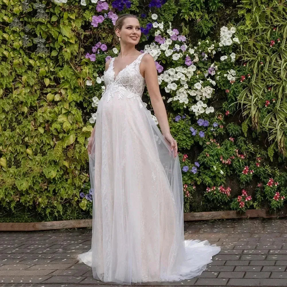 V-neck Wedding Dresses Empire Waist Lace-up Back Maternity Bride Dress White Garden Lace Bridal Gown for Pregnant Women Dress (ZD14117)