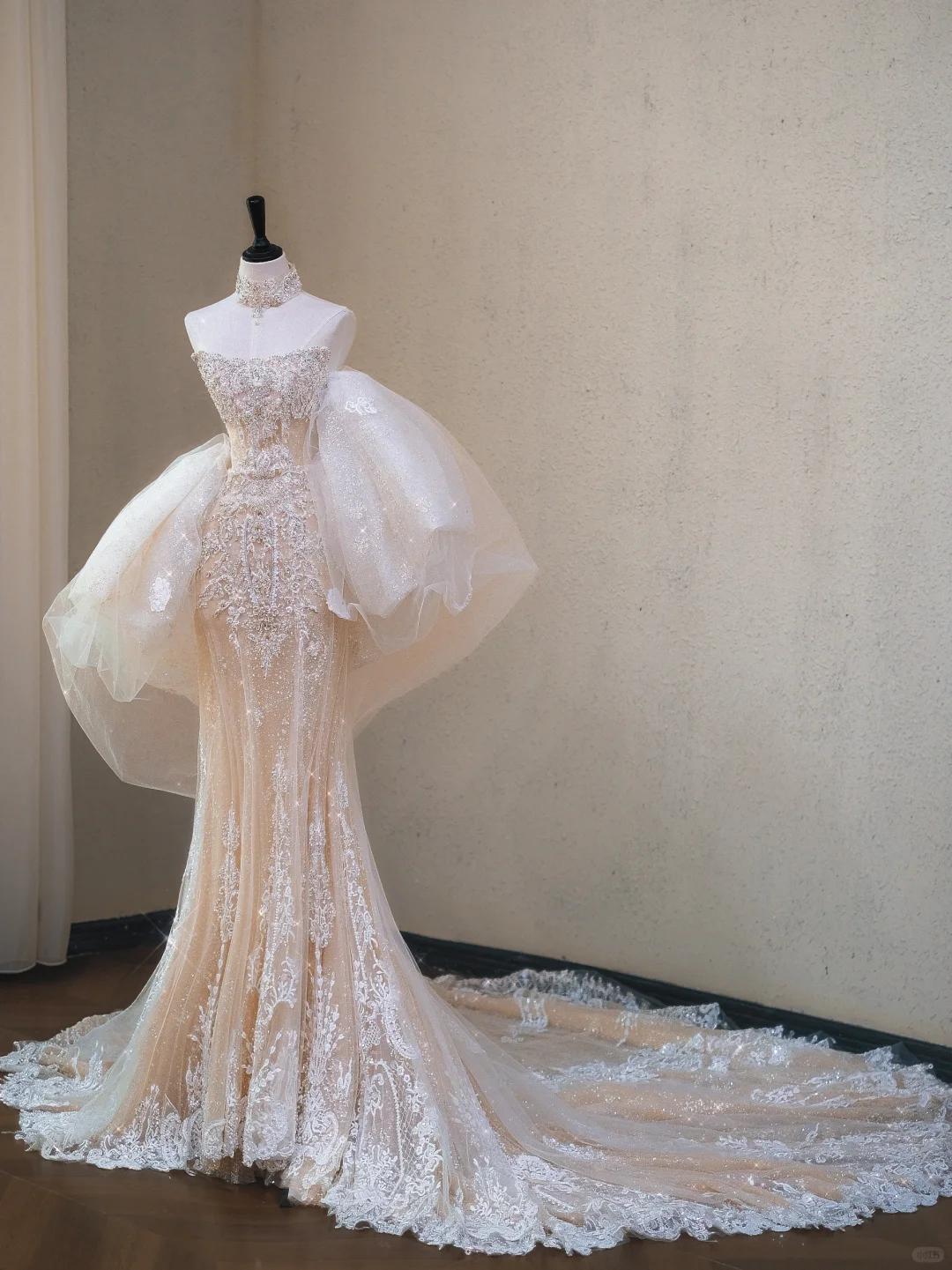 Classy Champagne Strapless Tulle Lace Appliques Mermaid Long Wedding Dress - View 4 | VelvetHem
