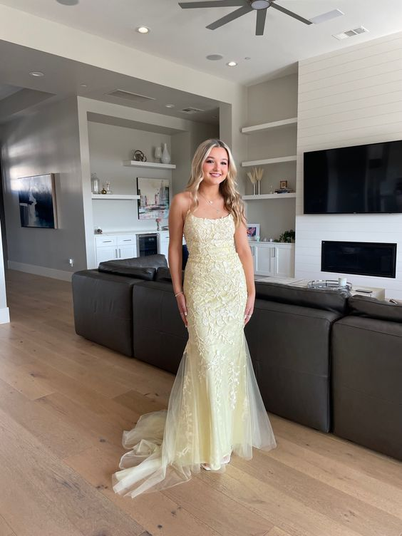 Elegant Yellow Backless Lace Prom Dress Mermaid Party Evening Gown - VelvetHem